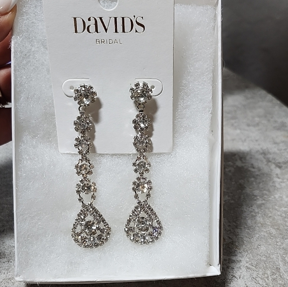 David's Bridal Sparkling Silver Earrings